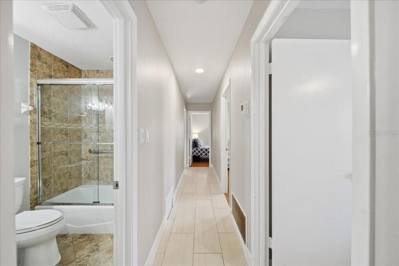 5883 Whistlewood Circle, Sarasota, FL 34232 Photo