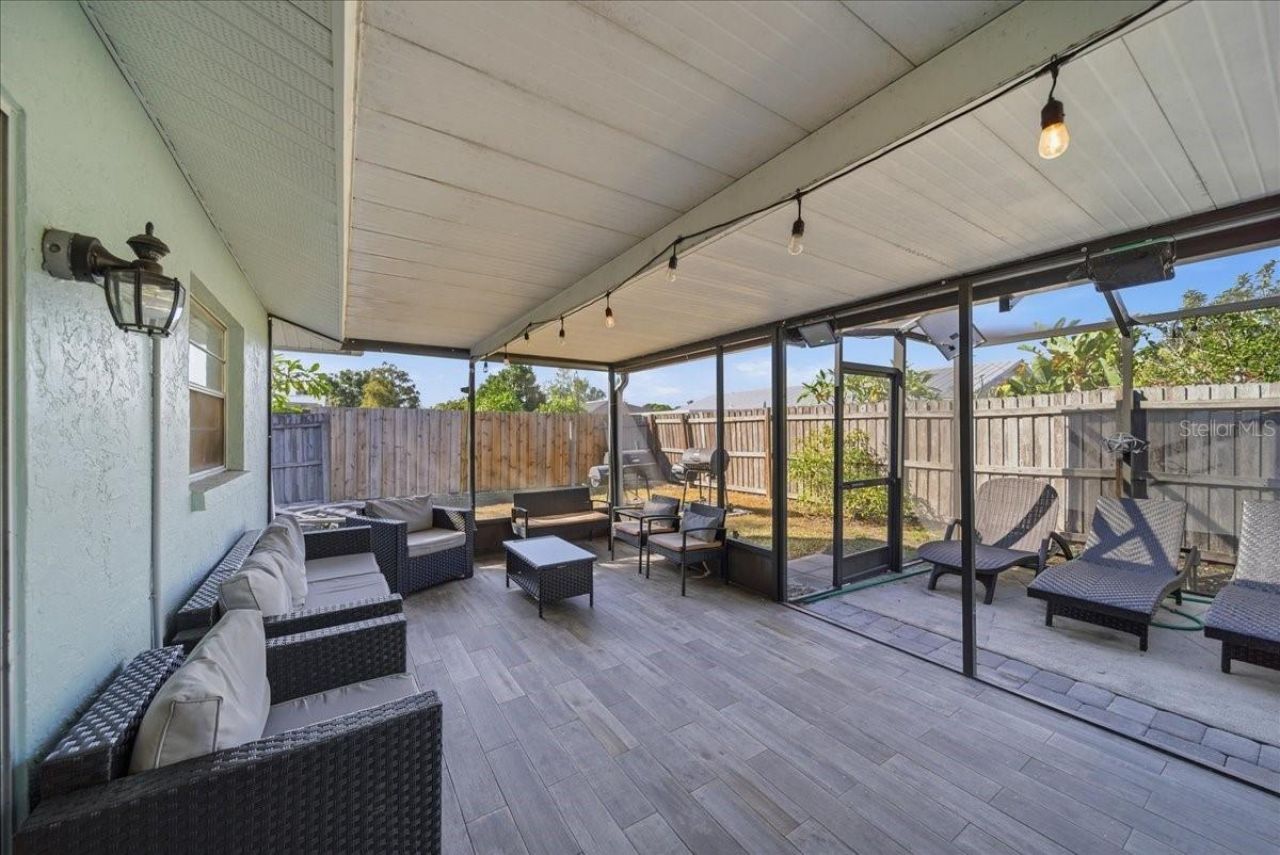 5883 Whistlewood Circle, Sarasota, FL 34232 Photo