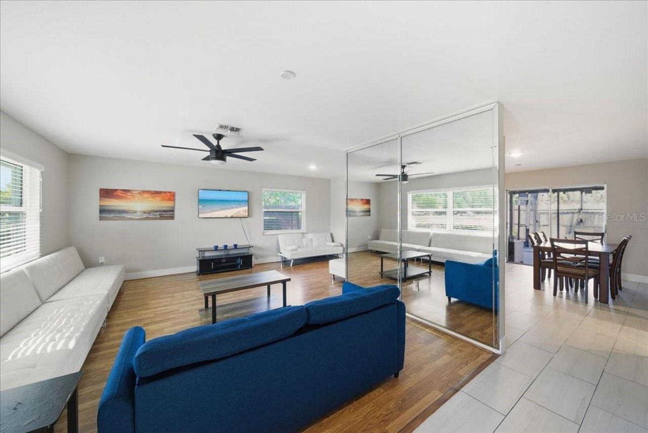 5883 Whistlewood Circle, Sarasota, FL 34232 Photo