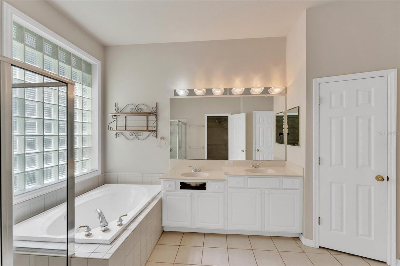 10218 Shadow Branch Drive, Tampa, FL 33647 Photo