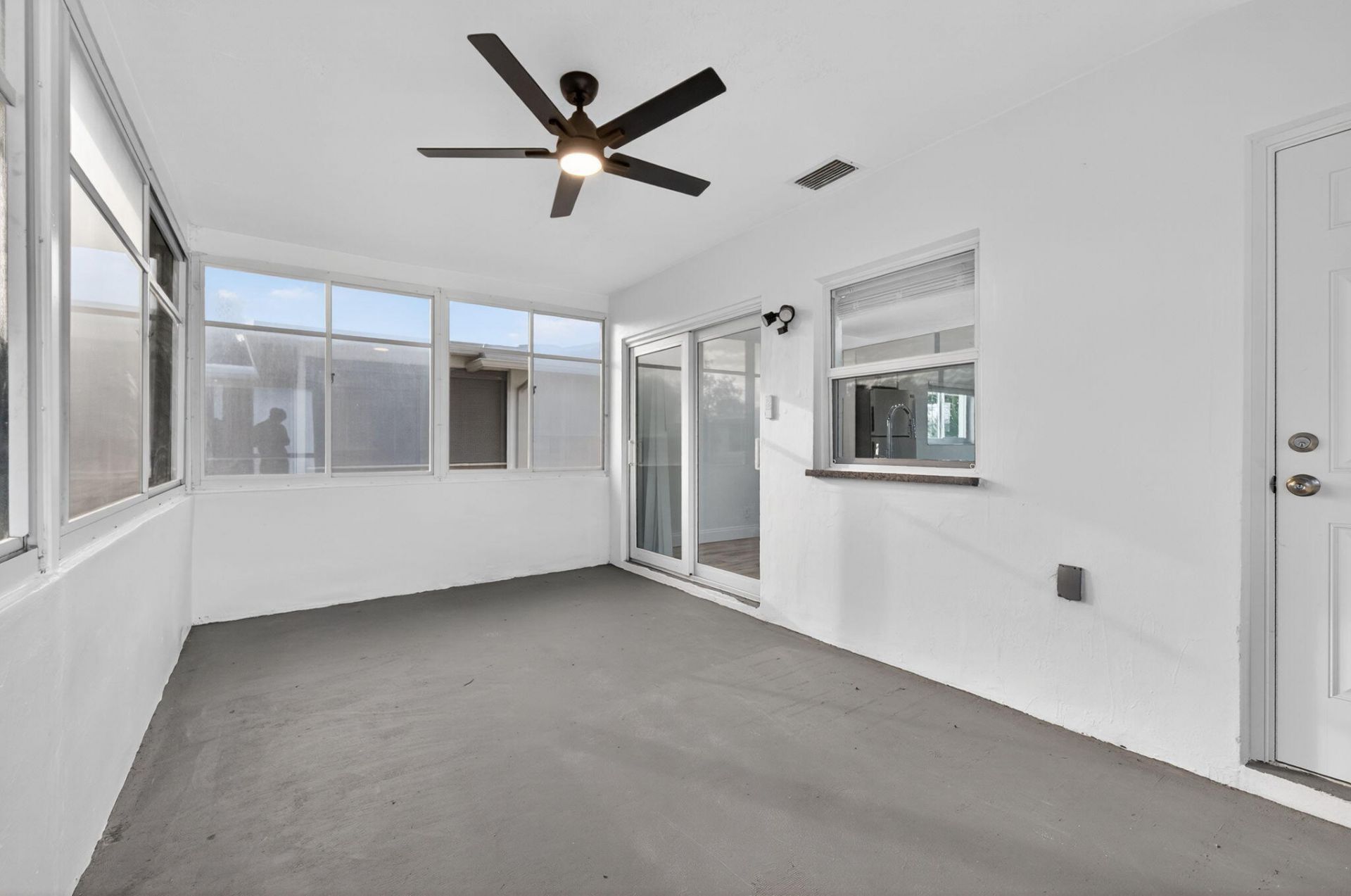 6700 NW 71st Court, Tamarac, FL 33321 Photo