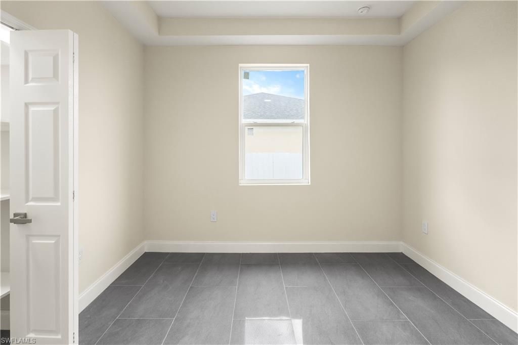 1043 Albert Ave, Lehigh Acres, FL 33971 Photo