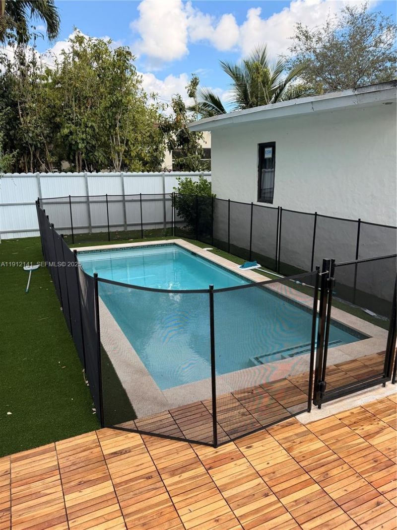 6848 N Miami Ave, Miami, FL 33150 Photo