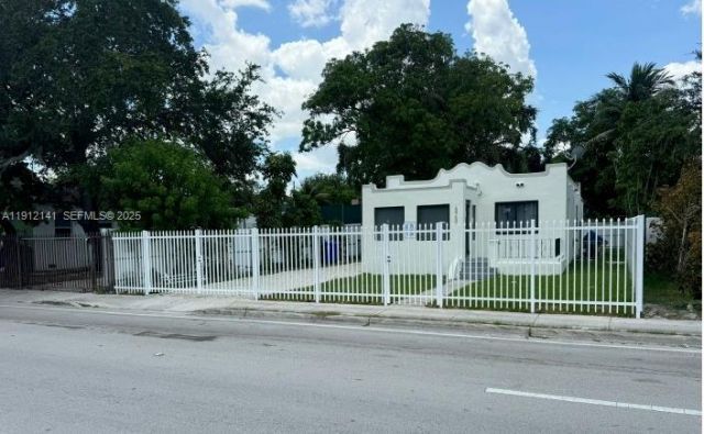 6848 N Miami Ave, Miami, FL 33150 Photo