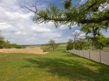 225 Clementine Court, Fort Worth, TX 76114