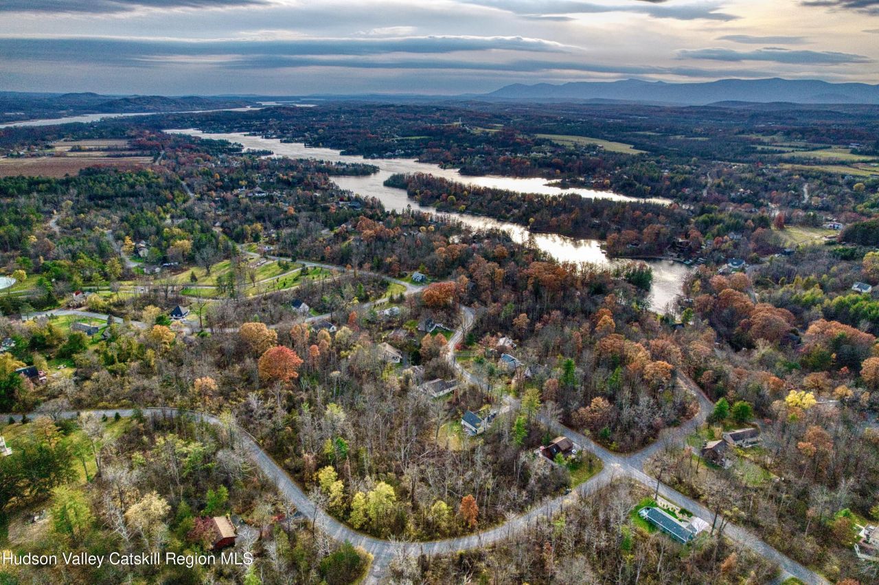 910 Sleepy Hollow Road, Athens, NY 12015 Main Photo