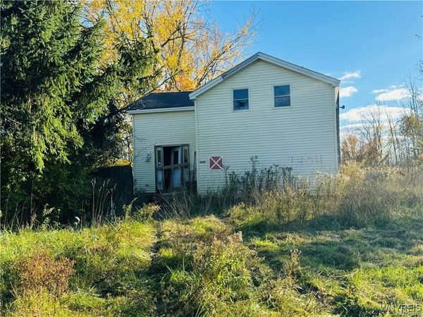 9404 Chestnut Ridge Road, Middleport, NY 14105