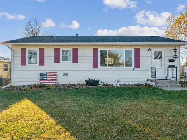 1630 25th Street, Marion, IA 52302