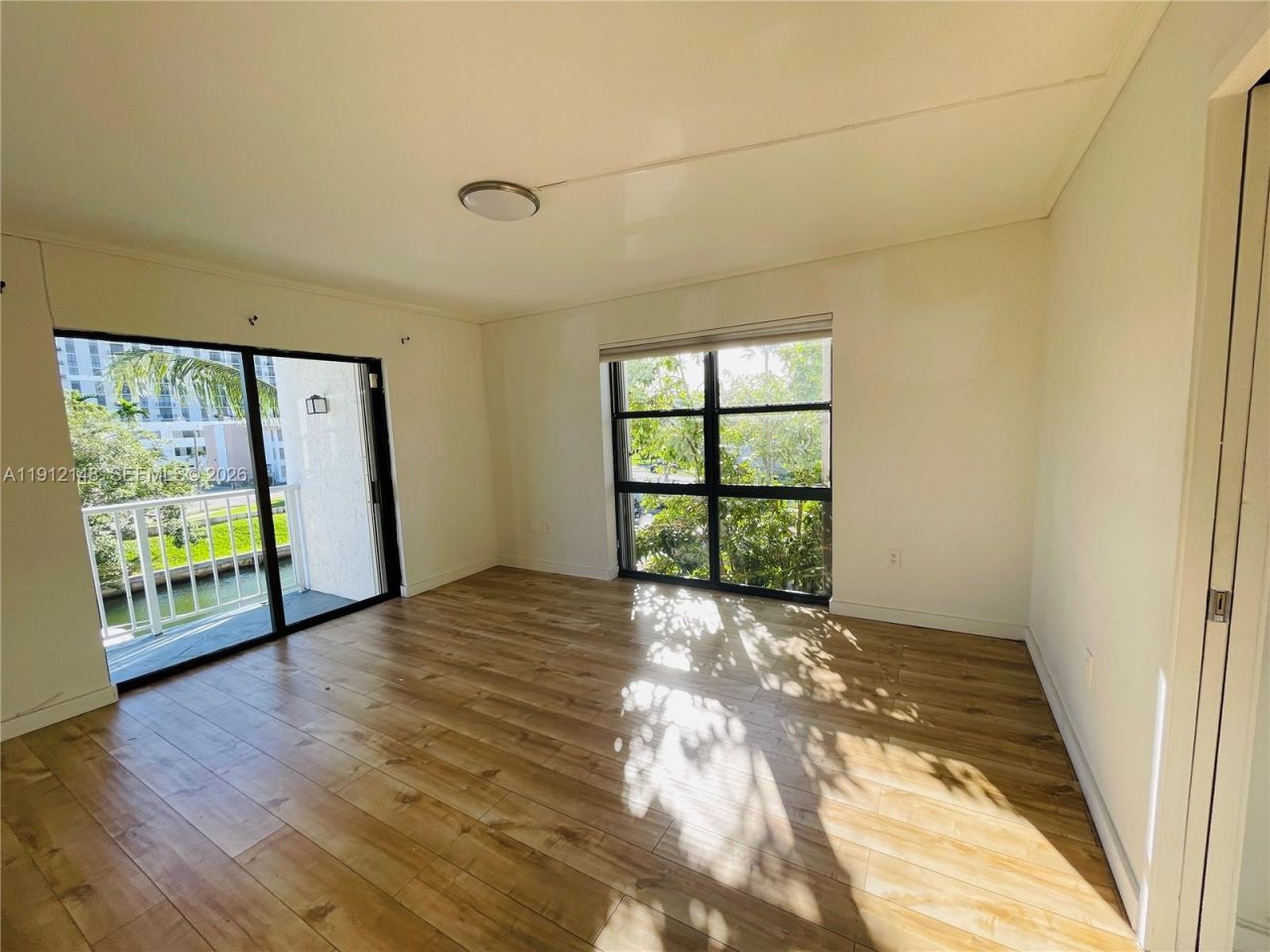 1650 NE 115th St, Unit 311, Miami, FL 33181 Photo