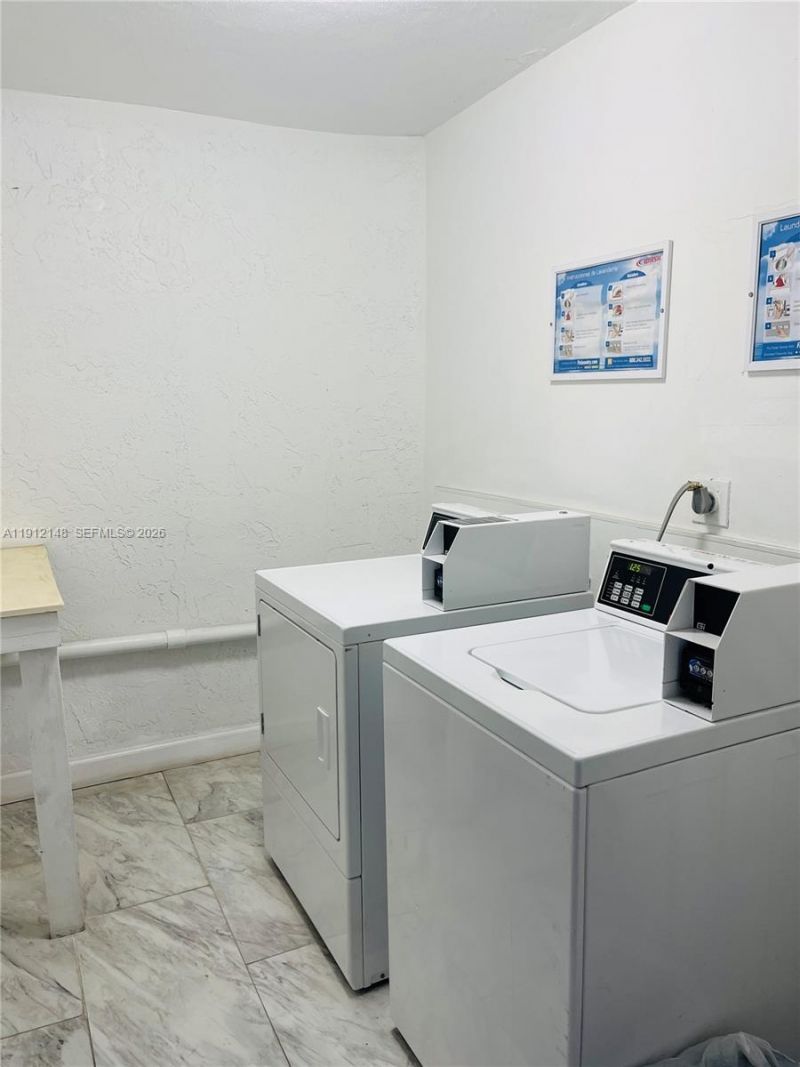 1650 NE 115th St, Unit 311, Miami, FL 33181 Photo