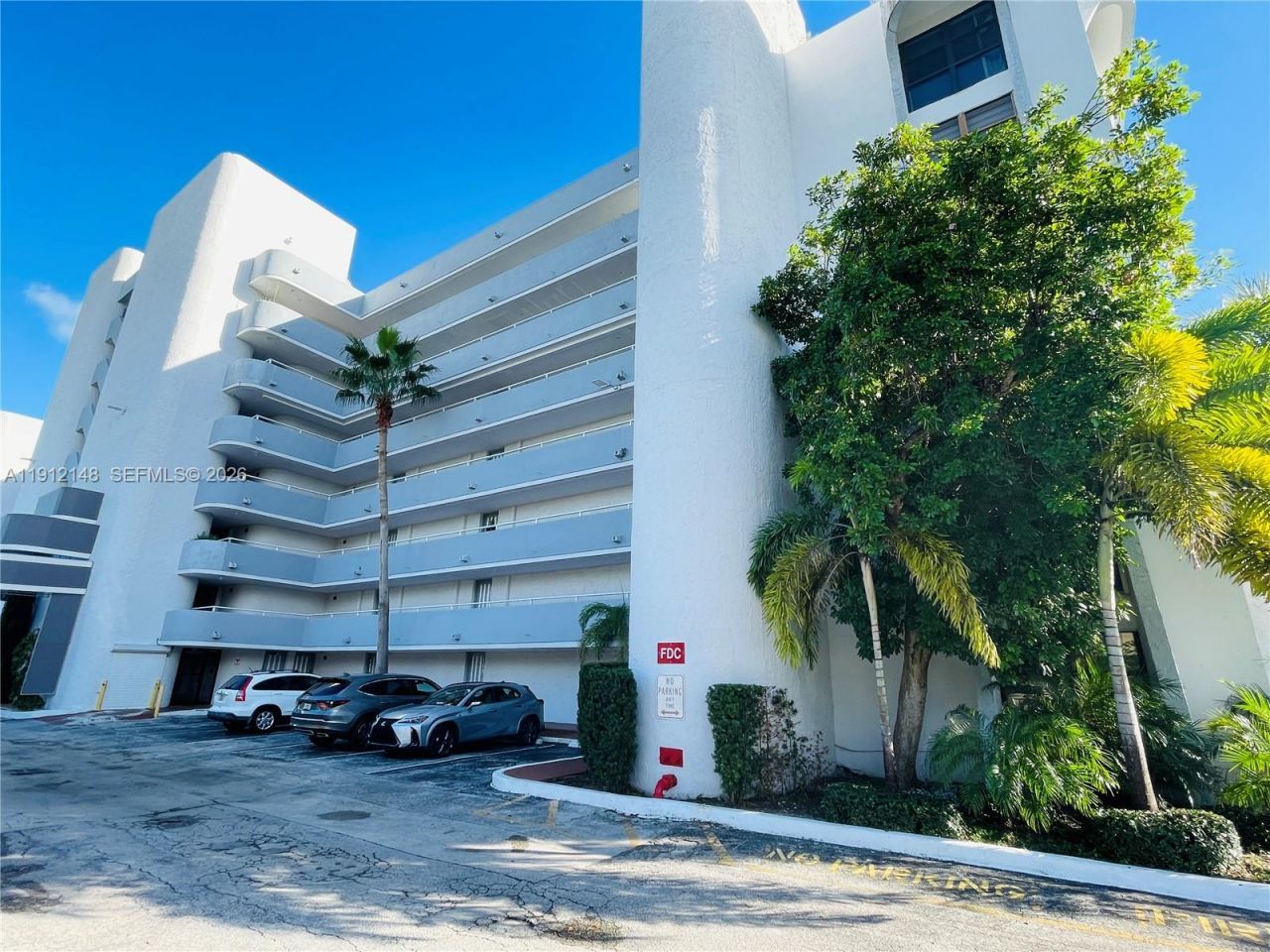 1650 NE 115th St, Unit 311, Miami, FL 33181 Photo