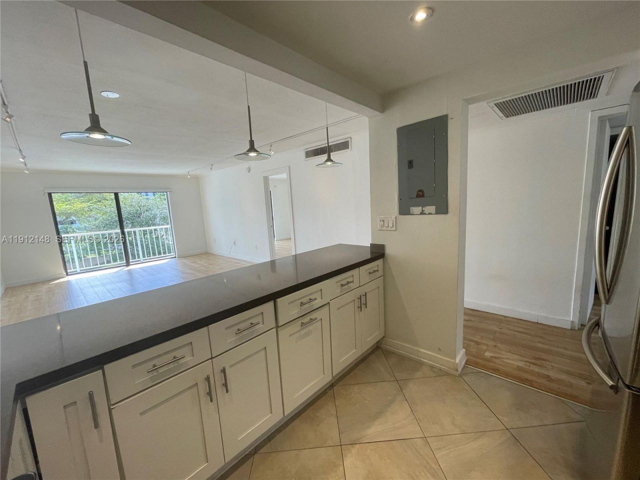 1650 NE 115th St, Unit 311, Miami, FL 33181 Photo