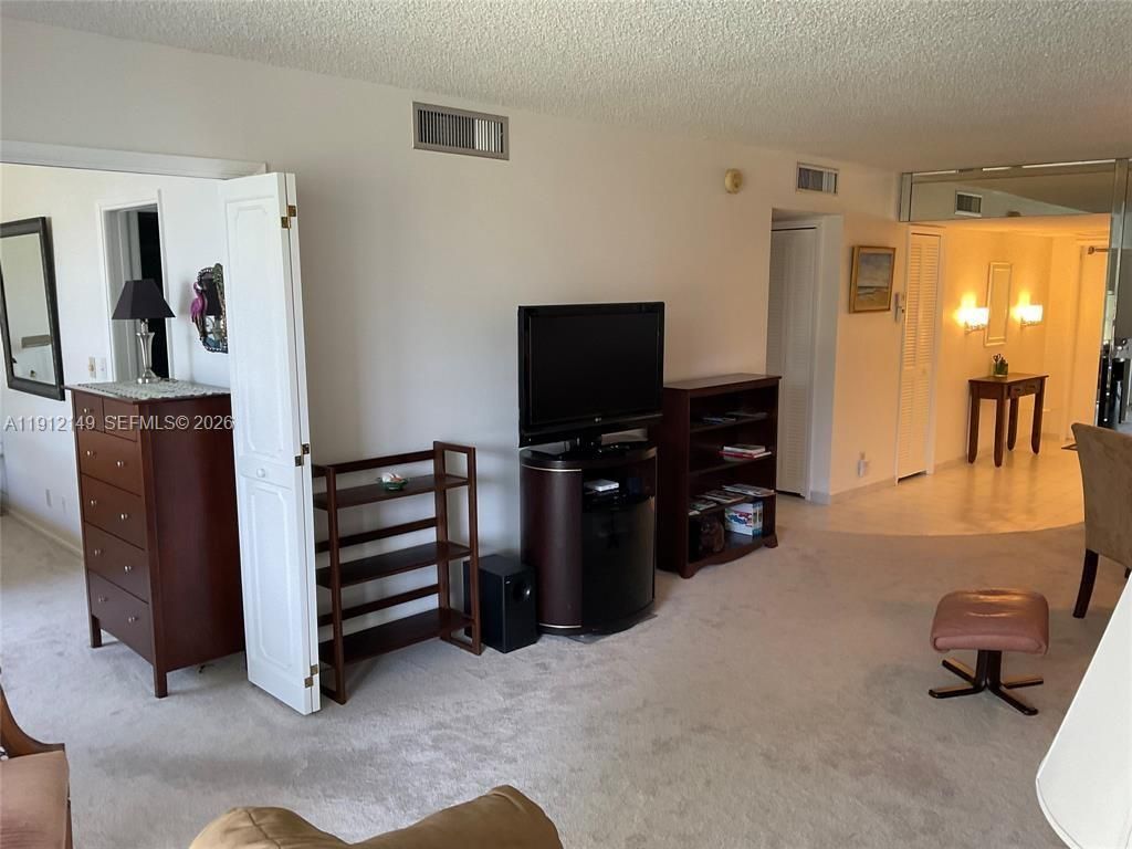 3080 N Course Dr, Unit 209, Pompano Beach, FL 33069 Photo