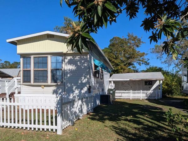 81 Horn Dr, Lillian, AL 36549