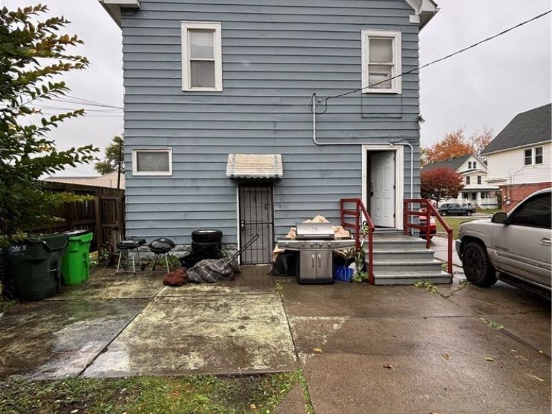 4017 E 54th Street, Newburgh Heights, OH 44105 Photo 6