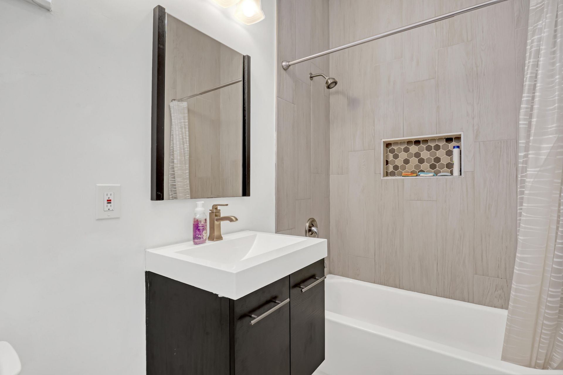 309 NE 11th Avenue, Boynton Beach, FL 33435 Photo