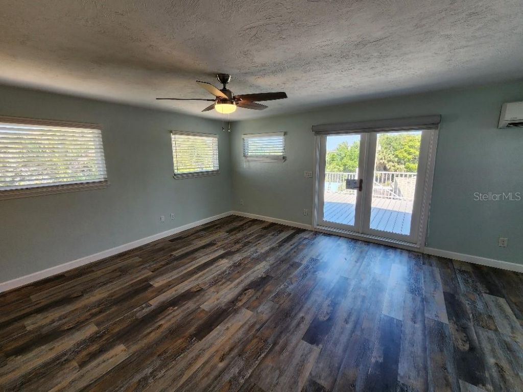 110 Surf Street, New Smyrna Beach, FL 32169 Photo