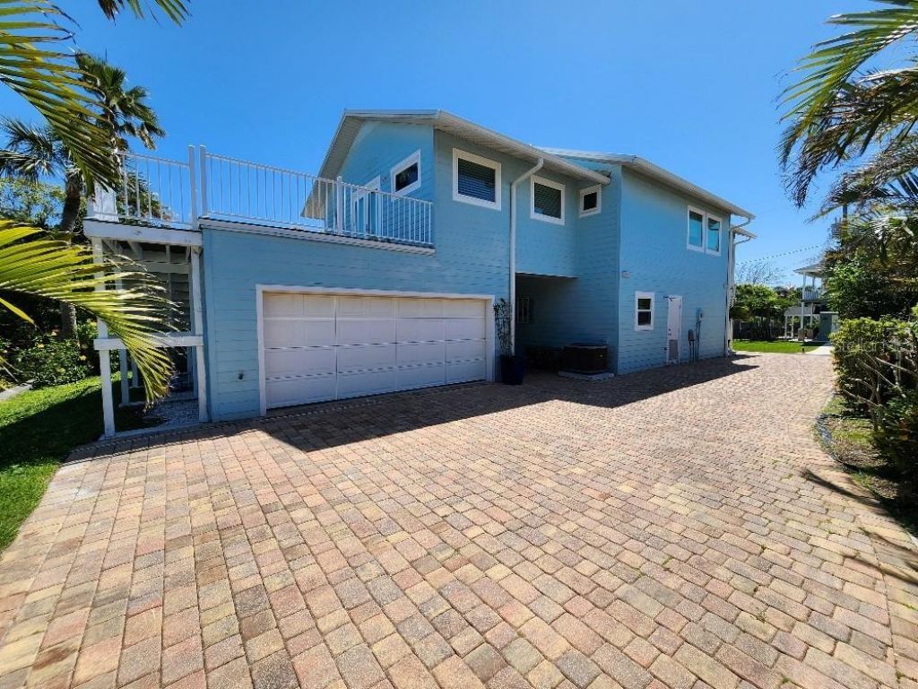 110 Surf Street, New Smyrna Beach, FL 32169 Photo