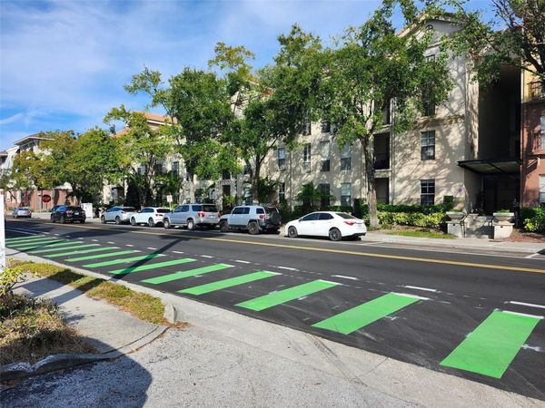 402 S ARMENIA AVENUE, Unit 127, TAMPA, FL 33609