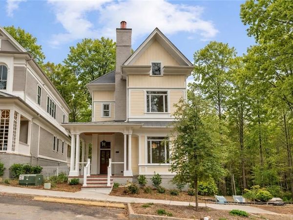 11821 Serenbe Lane, Chattahoochee Hills, GA 30268