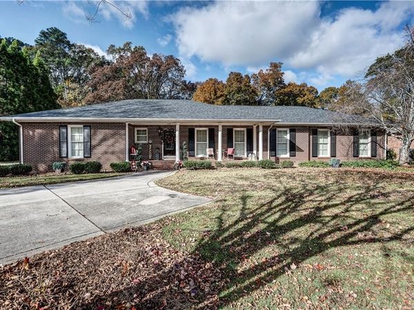 229 Hillcrest Drive, Calhoun, GA 30701