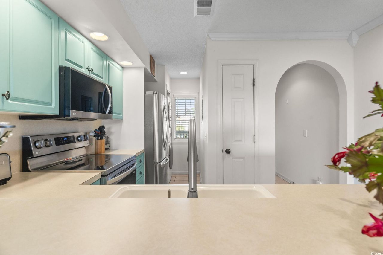 4405 Eastport Blvd. Photo 13