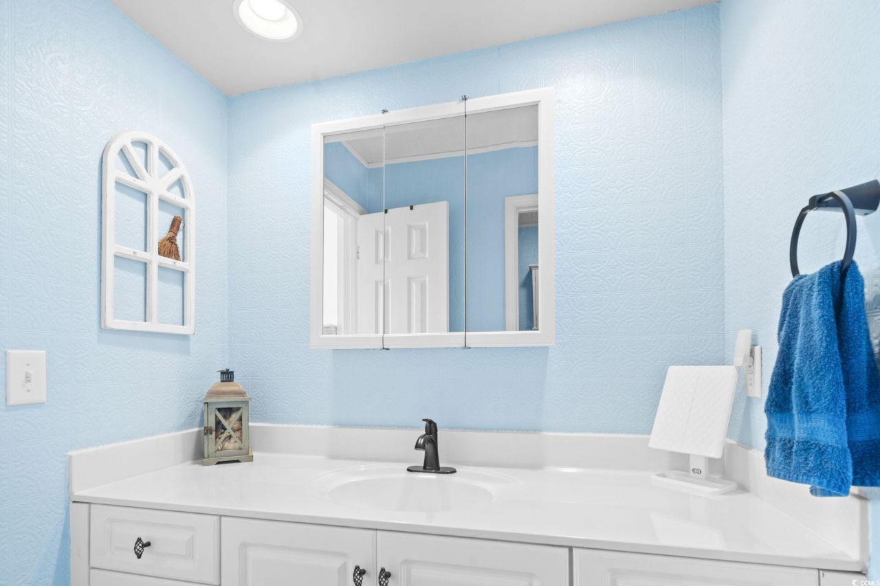 4405 Eastport Blvd. Photo 32