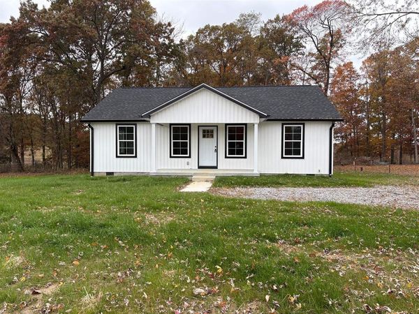 5879 Mt Union Road, Scottsville, KY 42166
