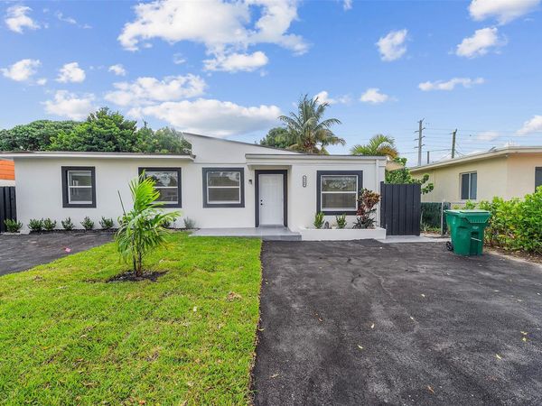 6840 SW 3rd St, Miami, FL 33144