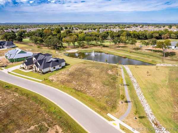 8908 E Elgin Street , Broken Arrow, OK 74014