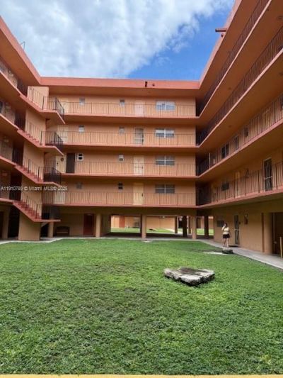 1890 W 56th St, Unit 1423, Hialeah, FL 33012 Photo