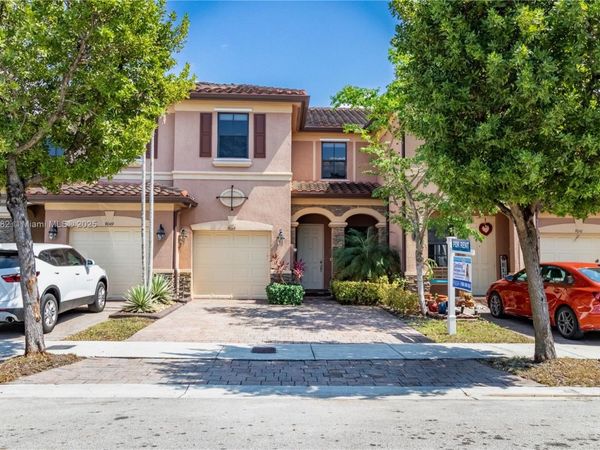 9045 W 33rd Ave, Unit 9045, Hialeah, FL 33018