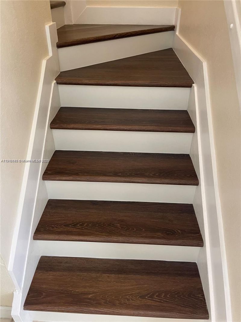 9045 W 33rd Ave, Unit 9045, Hialeah, FL 33018 Photo