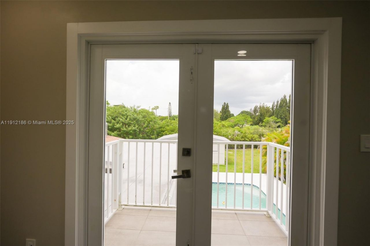 19450 SW 125th Ave, Miami, FL 33177 Photo