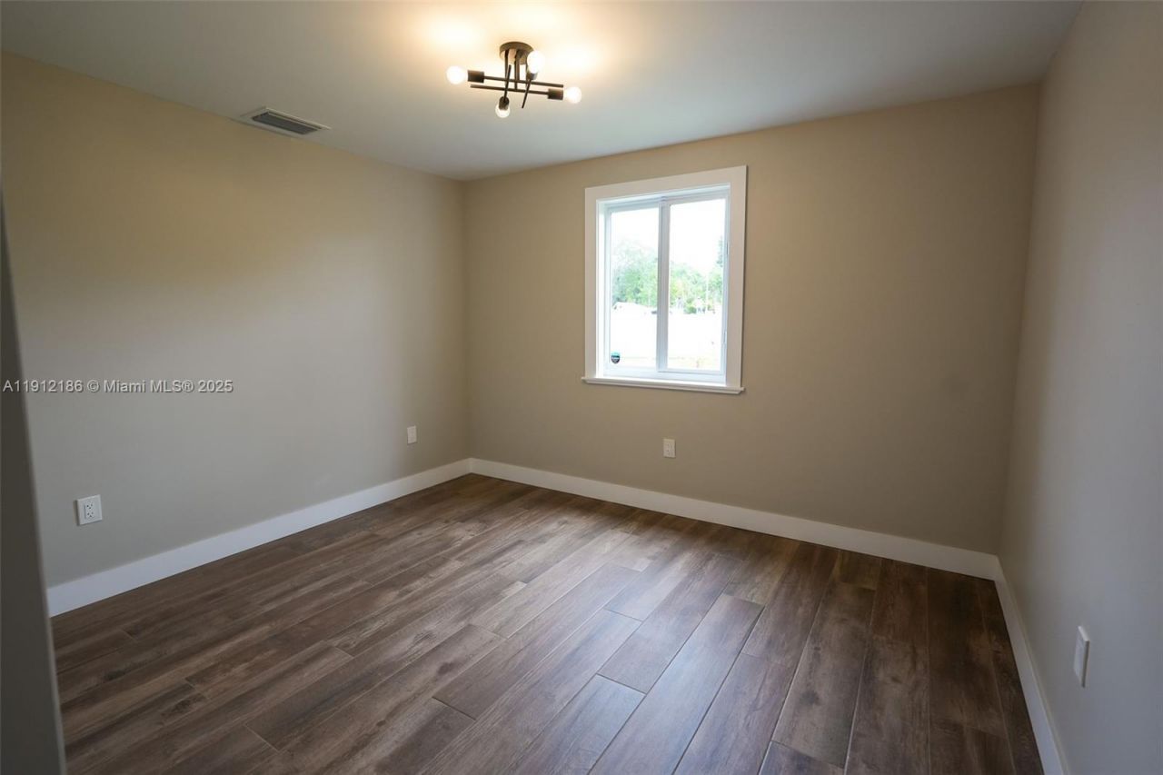 19450 SW 125th Ave, Miami, FL 33177 Photo