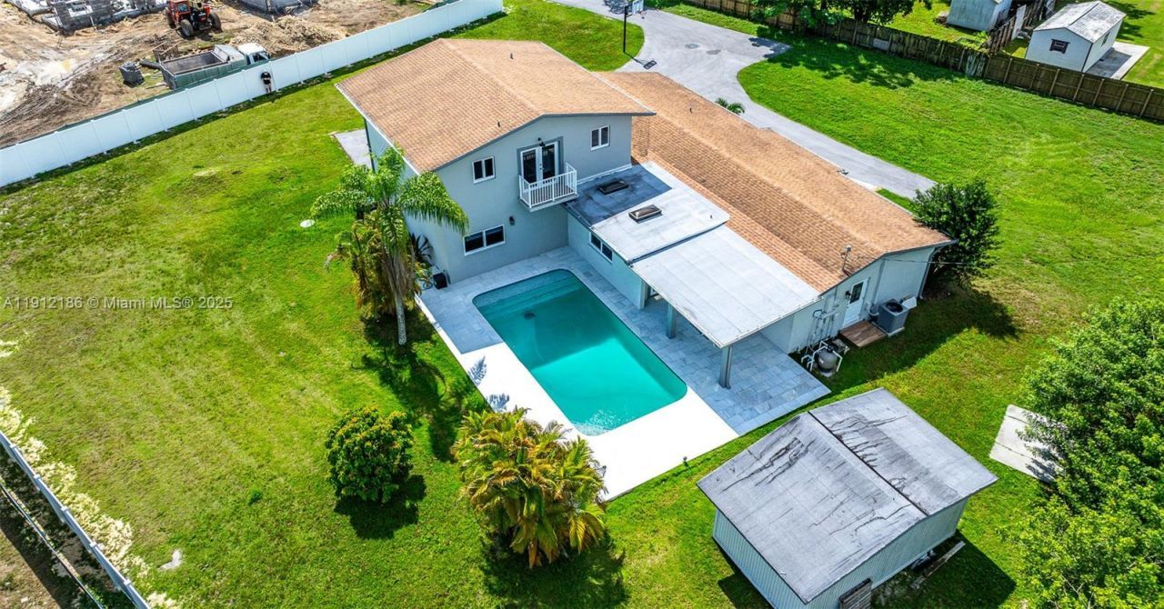 19450 SW 125th Ave, Miami, FL 33177 Photo