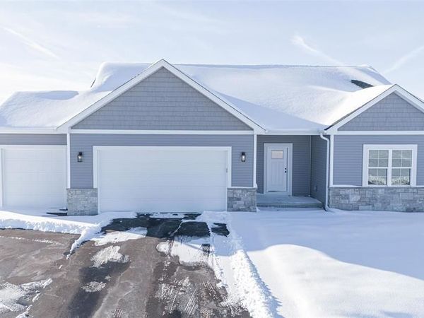 416 Ridge Court, Orfordville, WI 53576