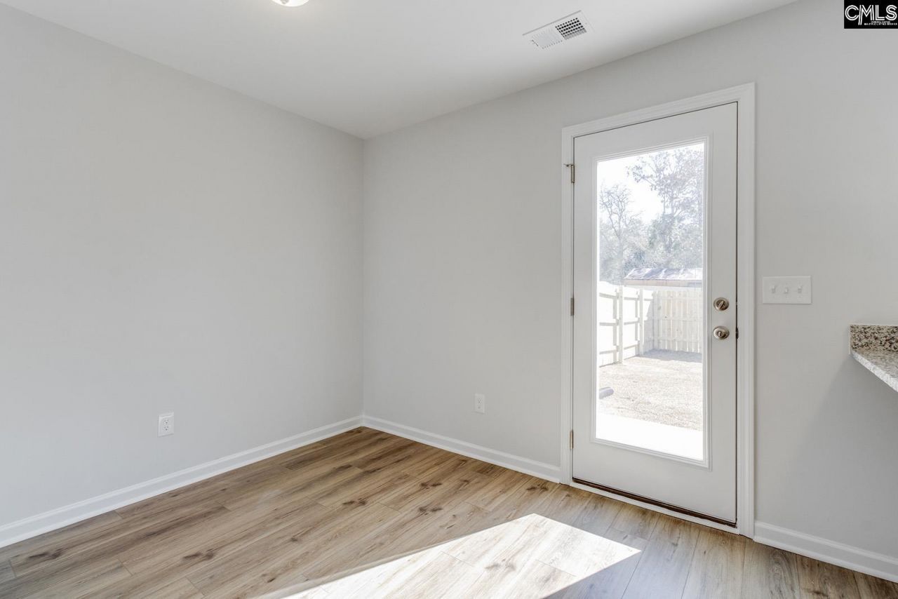 1080 Astoria Drive Photo 12