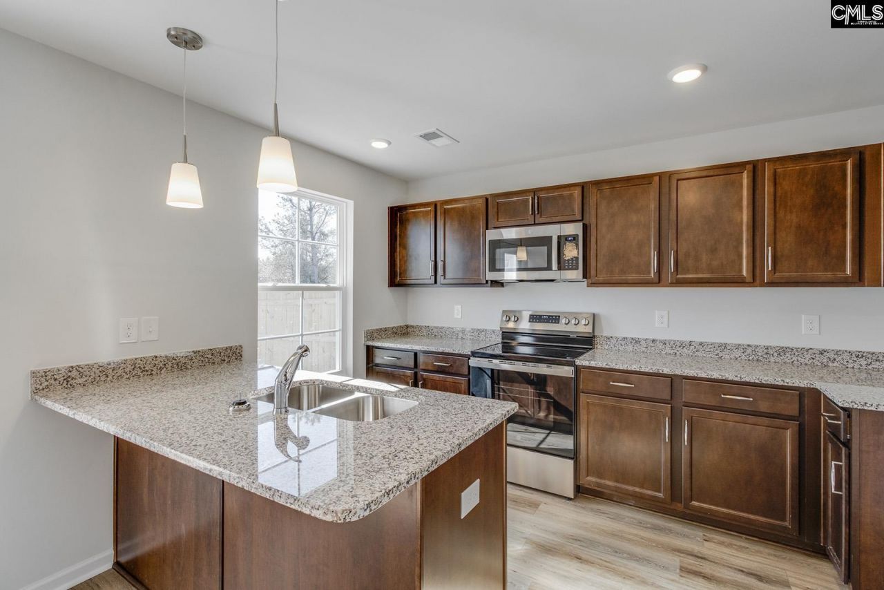 1080 Astoria Drive Photo 8