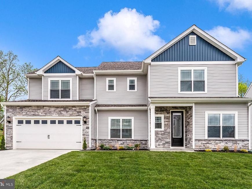 512 Abigail Avenue, Waynesboro, PA 17268 Main Photo