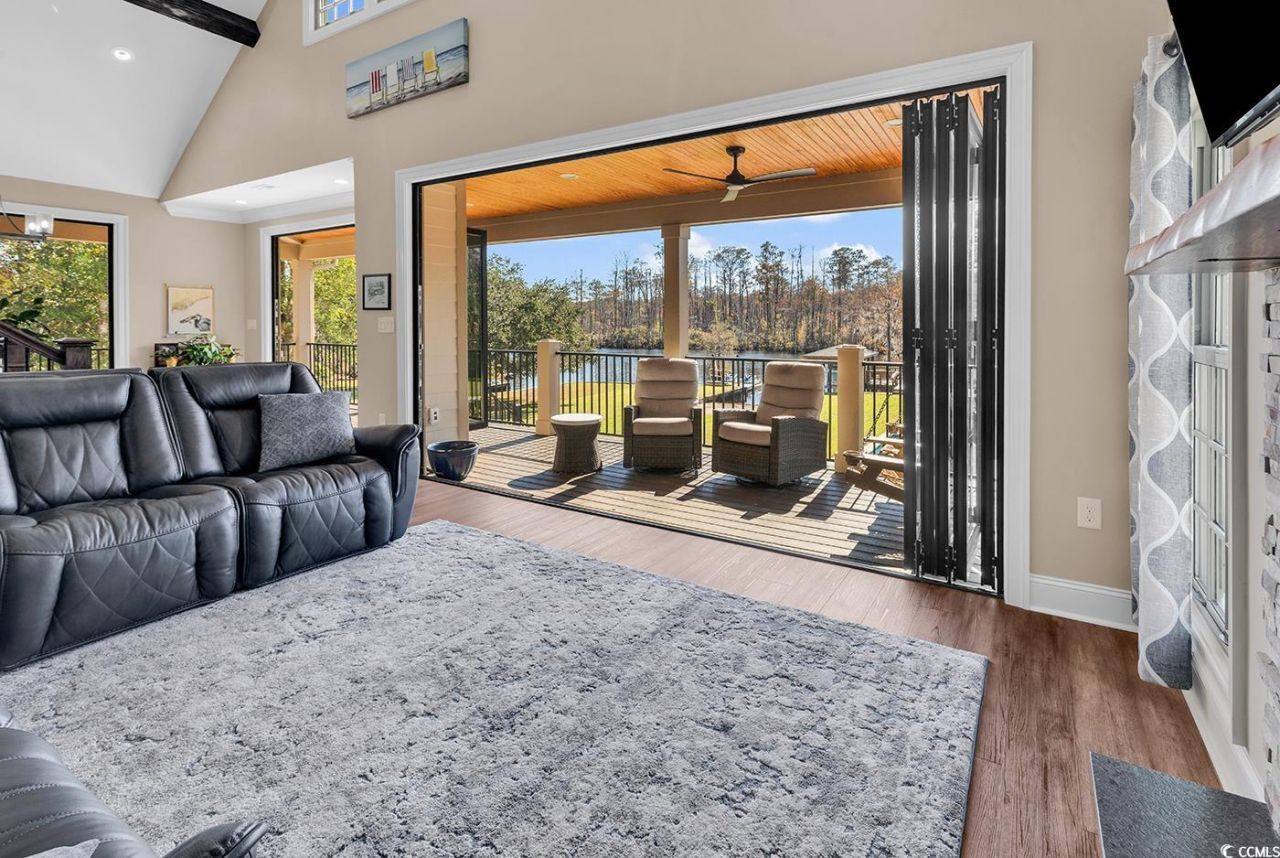 6052 Renata Ln. Photo 10