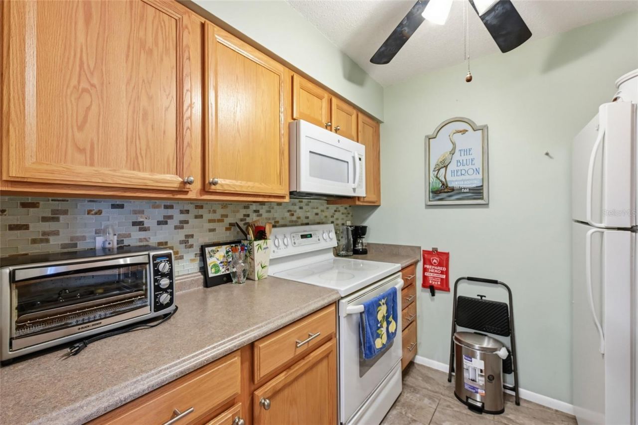 5683 Midnight Pass Road, Unit 110, Sarasota, FL 34242 Photo