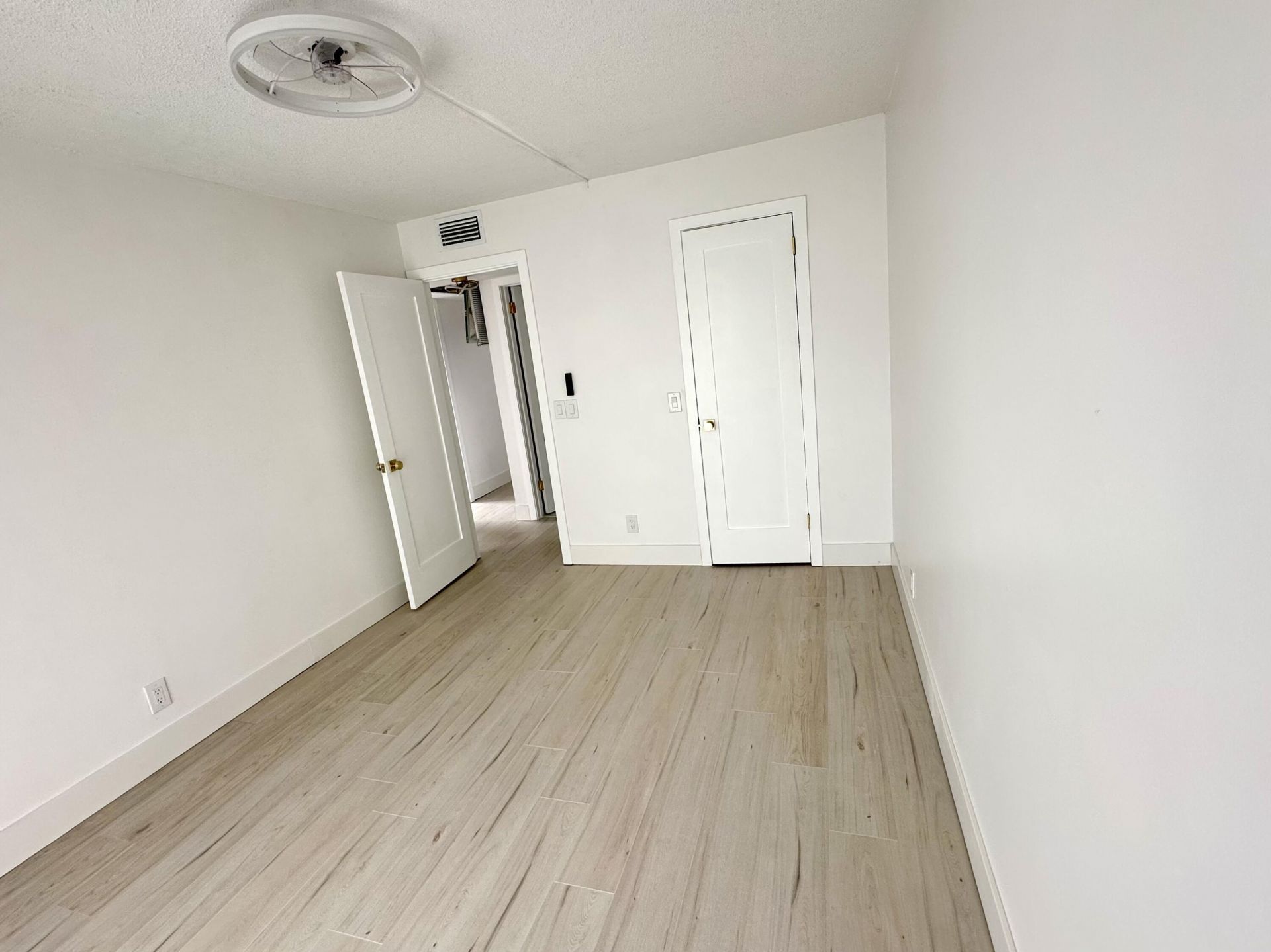 121 Sheffield F, West Palm Beach, FL 33417 Photo