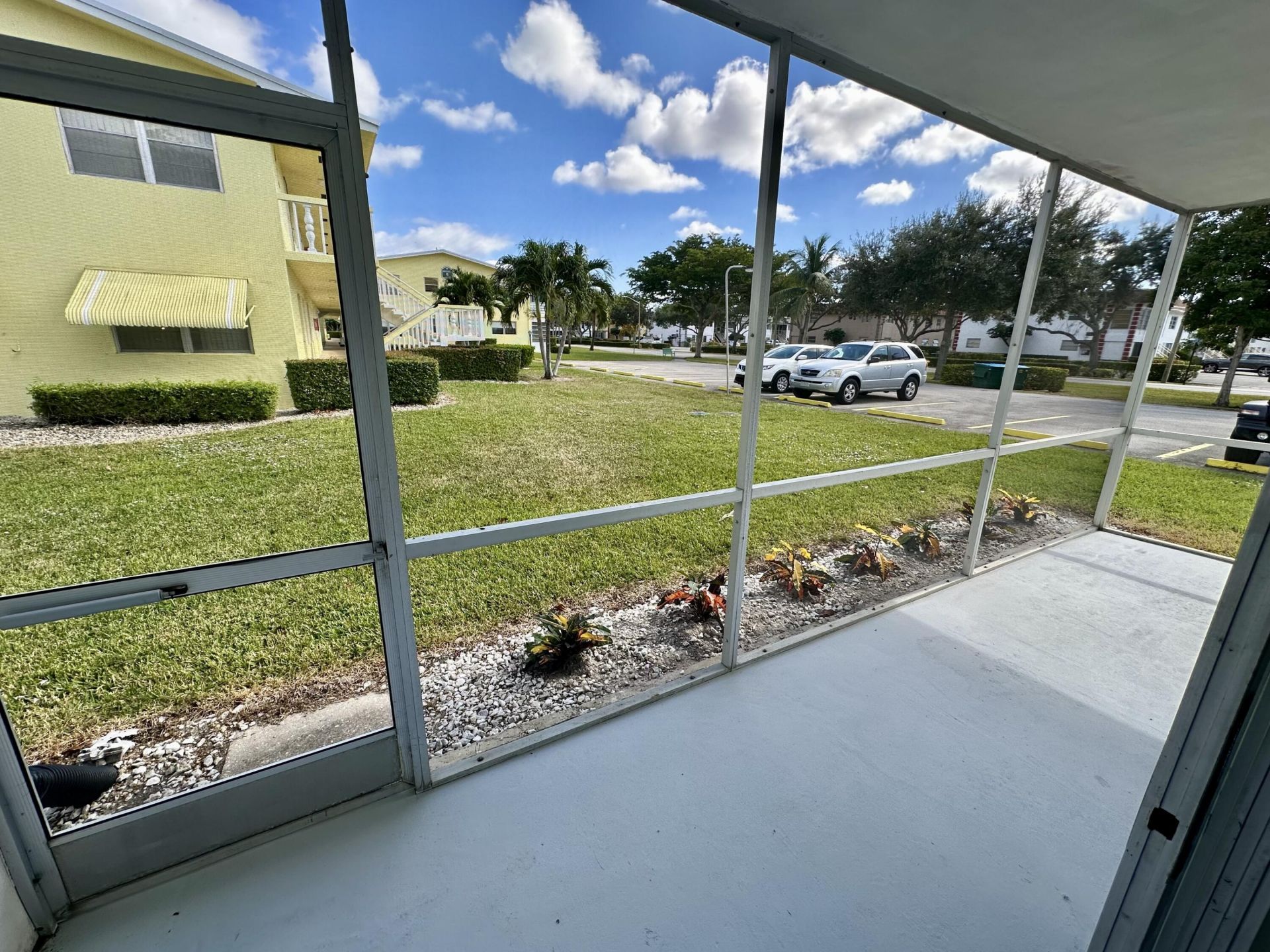 121 Sheffield F, West Palm Beach, FL 33417 Photo