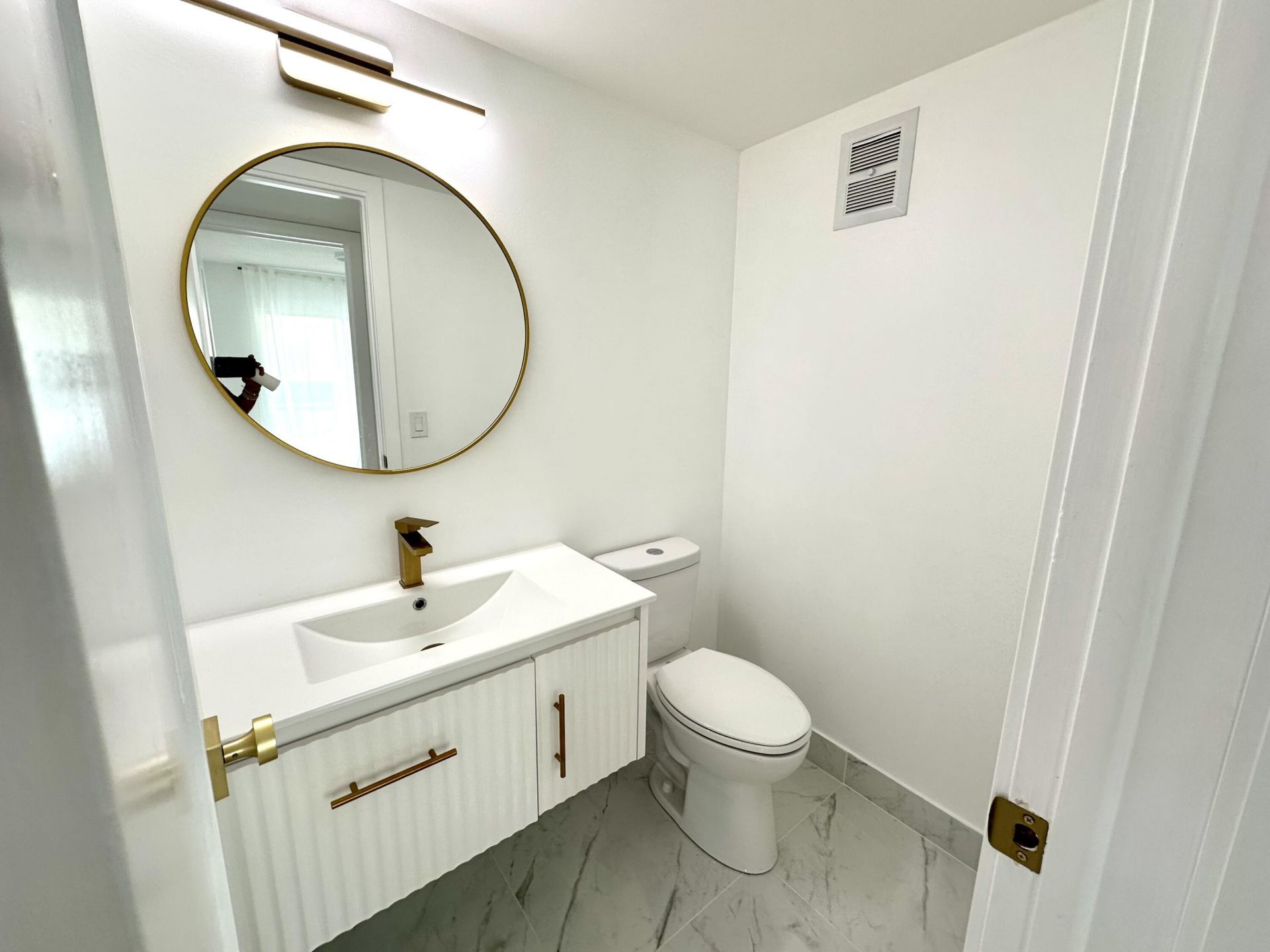 121 Sheffield F, West Palm Beach, FL 33417 Photo