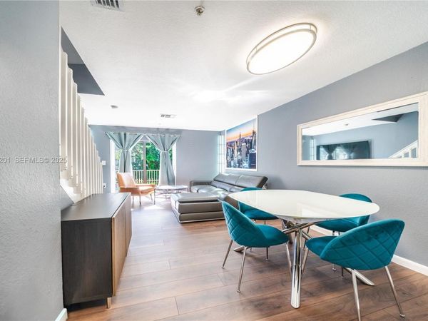 2040 NE 167th St, Unit 3-128, North Miami Beach, FL 33162