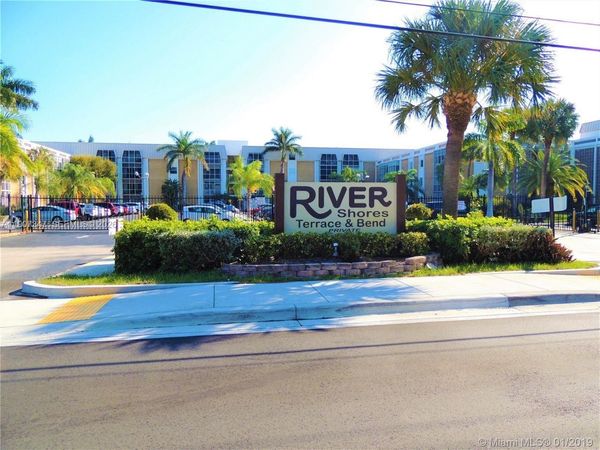 3040 NE 16th Ave, Unit 216, Oakland Park, FL 33334