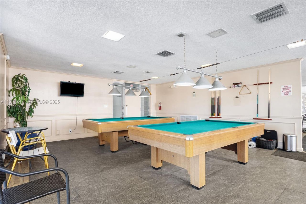 3040 NE 16th Ave, Unit 216, Oakland Park, FL 33334 Photo
