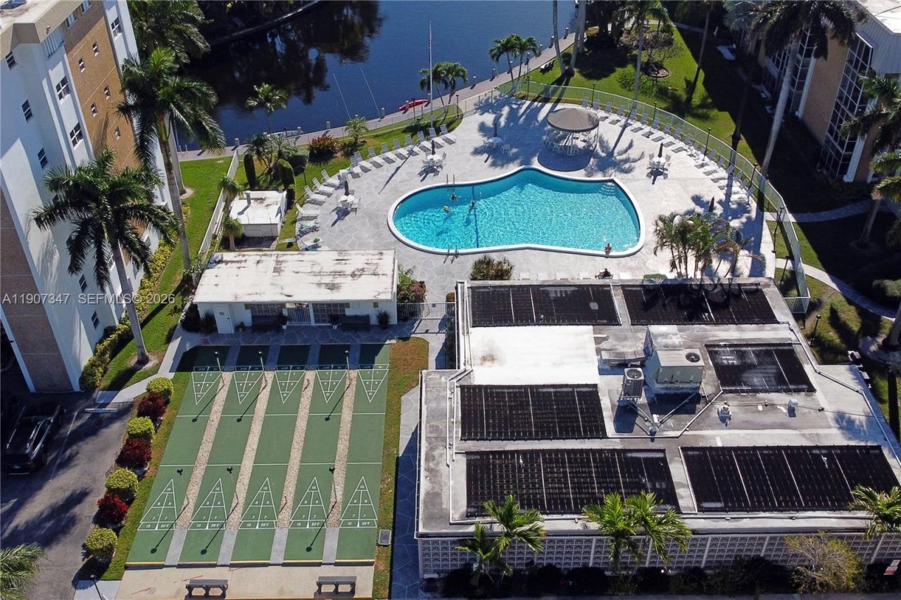 3040 NE 16th Ave, Unit 216, Oakland Park, FL 33334 Photo
