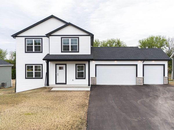 414 Ridge Court, Orfordville, WI 53576